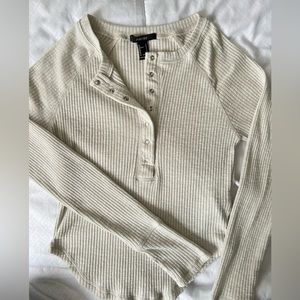Button top from forever, 21